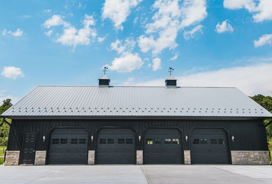 Three Reasons to Build a New Custom Garage This Spring or Summer