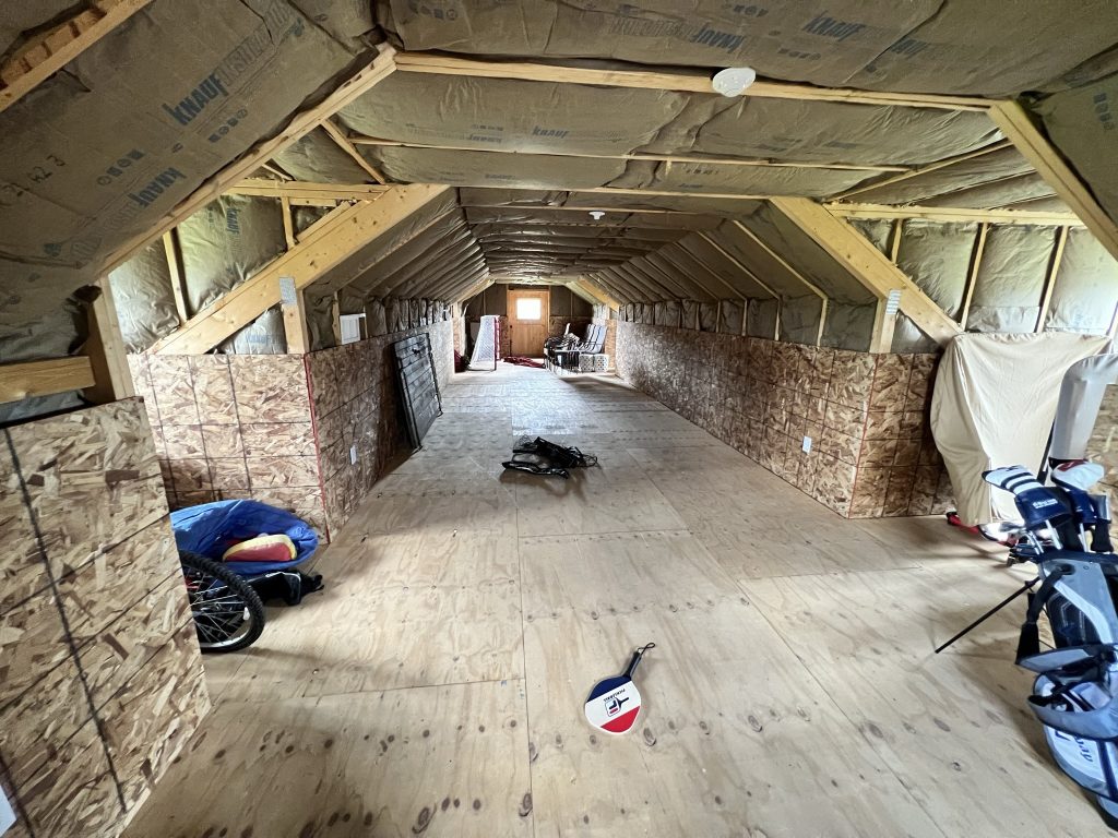 Board & Batten Garage gallery photo 7